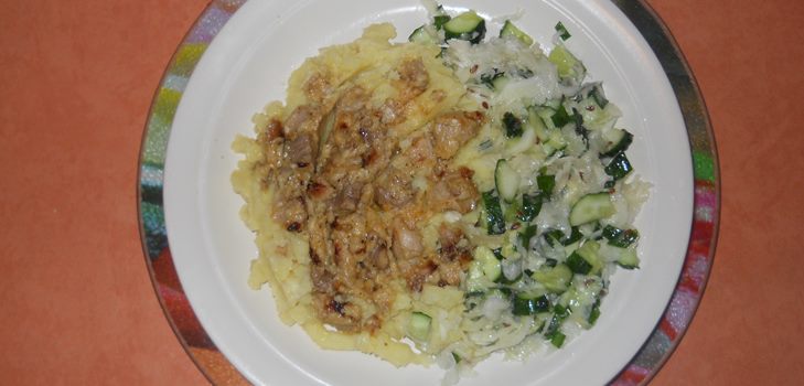 Pork in a creamy sauce in a multivark