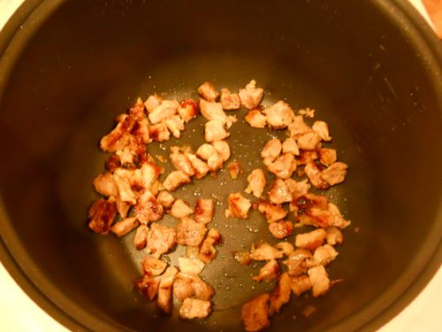 Pork in a creamy sauce in a multivark