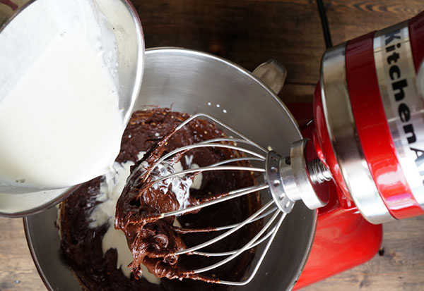 Exquisite pleasure: a recipe of chocolate dessert with salt