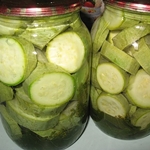 Pickled marrows with garlic