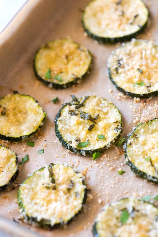 Tasty zucchini in the oven - recipes