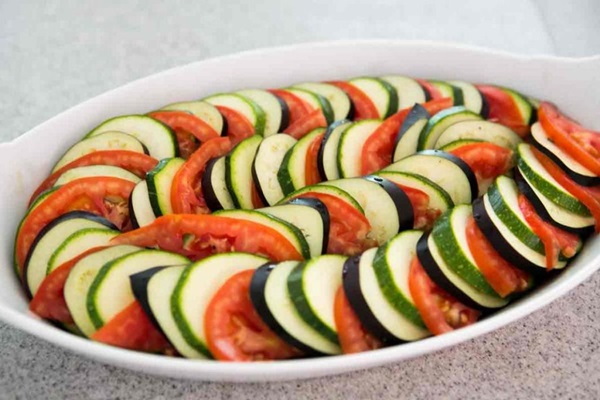 Tasty zucchini in the oven - recipes