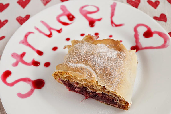 A recipe for juicy and tender cherry strudel with cinnamon