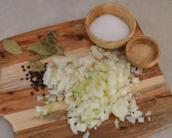 How to pickle mushrooms