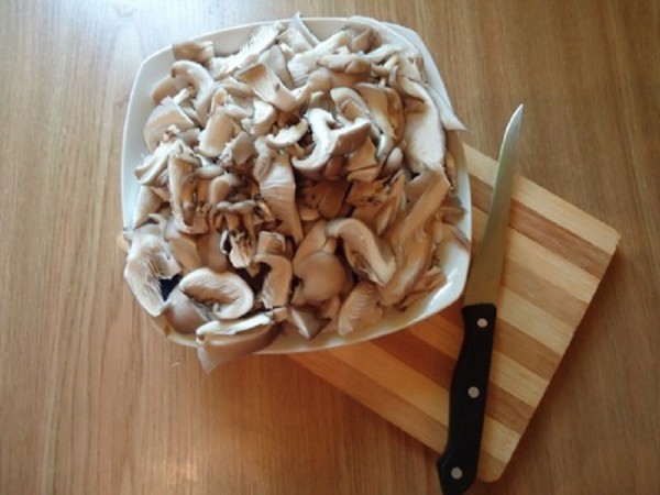 How to pickle mushrooms at home - recipes for the winter in banks