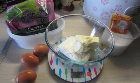 How to Make a Cream for Cappeycakes: Recipe for Butter, Chocolate and Protein Cream