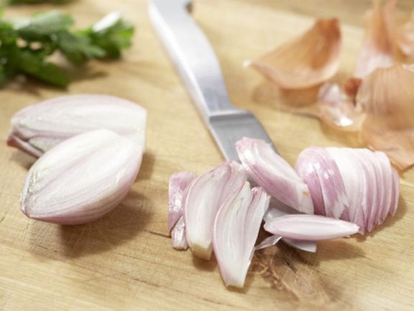 How to cook chanterelles in a frying pan