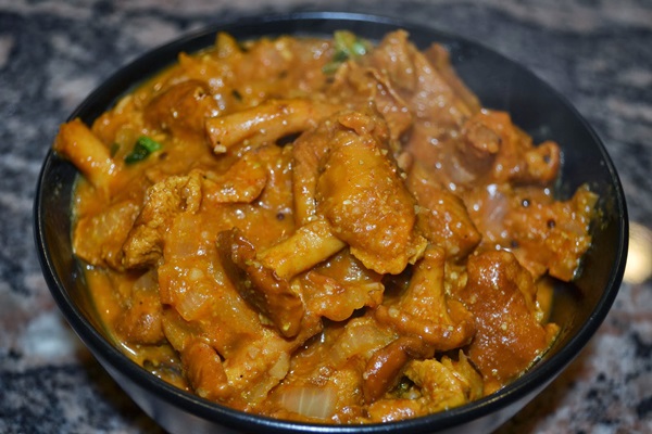 How to cook chanterelles in a frying pan