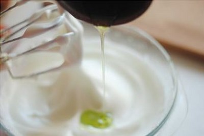How to cook meringue, a delicious recipe with a photo