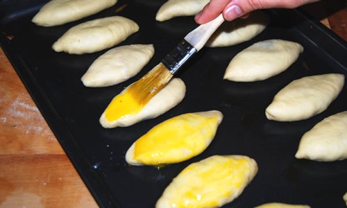 How to bake pies with potatoes in the oven - step by step photo recipe Photo of a recipe of pies with potatoes