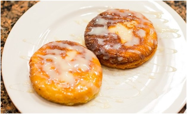 syrniki with condensed milk