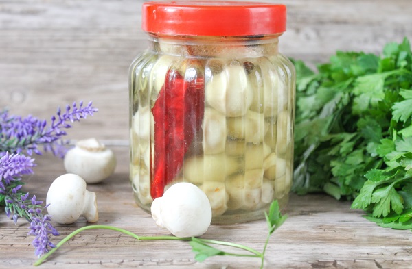 How to salt mushrooms for the winter