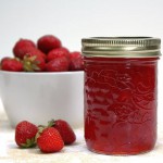 How to cook jam from berries?