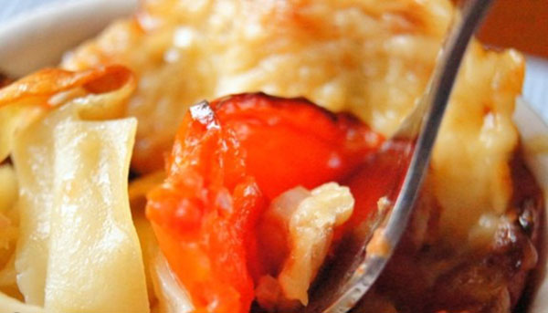 Recipe for tasty nests from MACFFA with minced meat and tomato