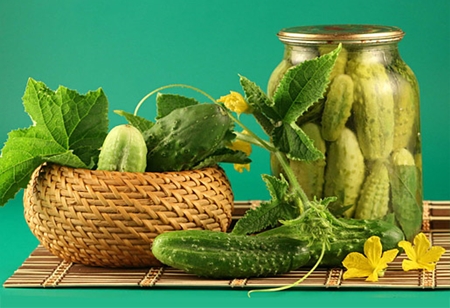 How to pickle cucumbers for the winter for a day