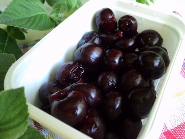 How to freeze cherries for the winter