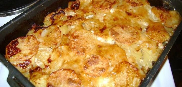 Potatoes with meat in the oven: how to cook delicious?