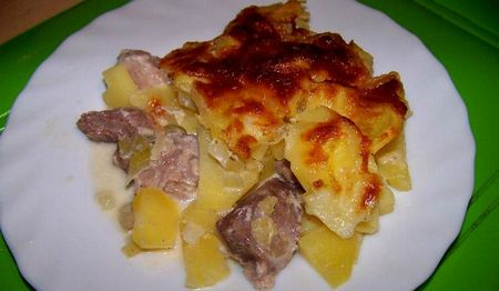 Potatoes with meat in the oven: how to cook delicious?