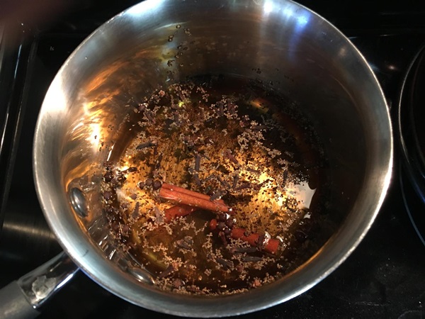 Ketchup by own hands from tomatoes: step-by-step recipes for harvesting for the winter