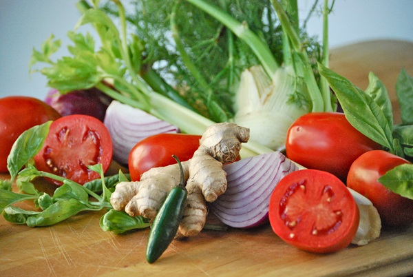 Ketchup by own hands from tomatoes: step-by-step recipes for harvesting for the winter