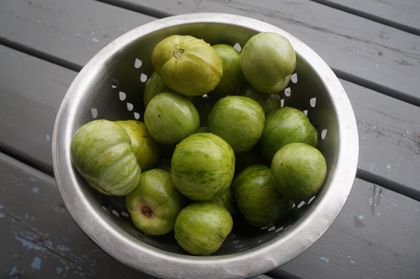 Ketchup by own hands from tomatoes: step-by-step recipes for harvesting for the winter