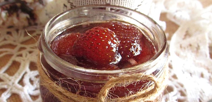 The recipe for strawberries in its own juice