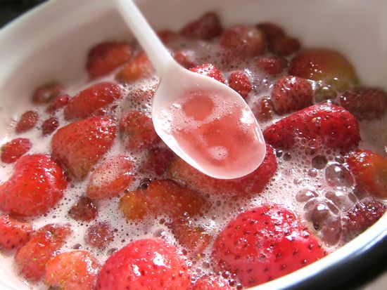 The recipe for strawberries in its own juice