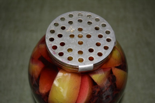 Compote from chokeberry ashberry
