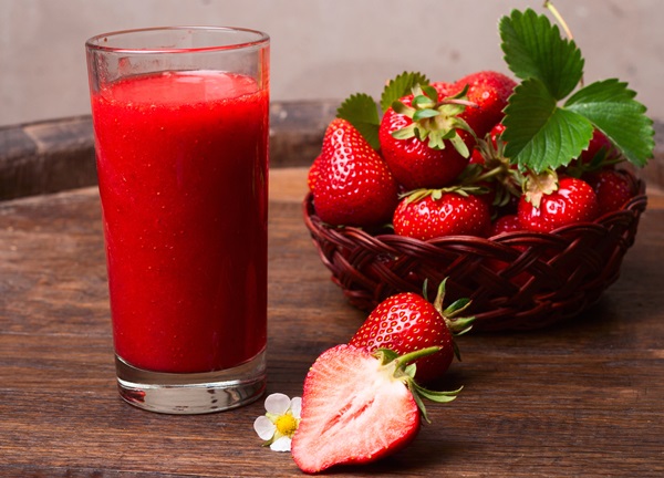 Strawberry compote for the winter