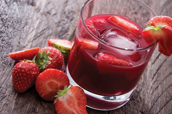 Strawberry compote for the winter