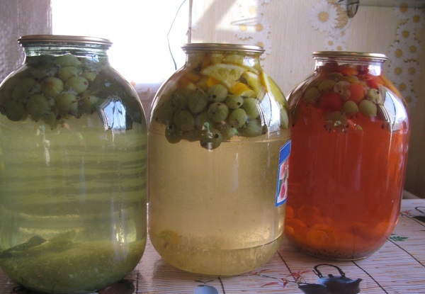 Compote of gooseberry for the winter