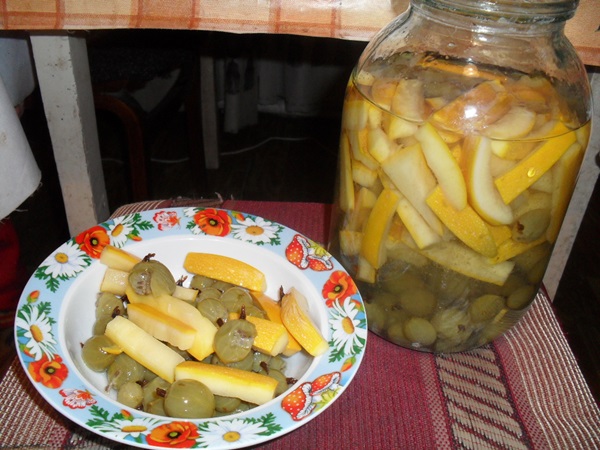 Compote of gooseberry for the winter