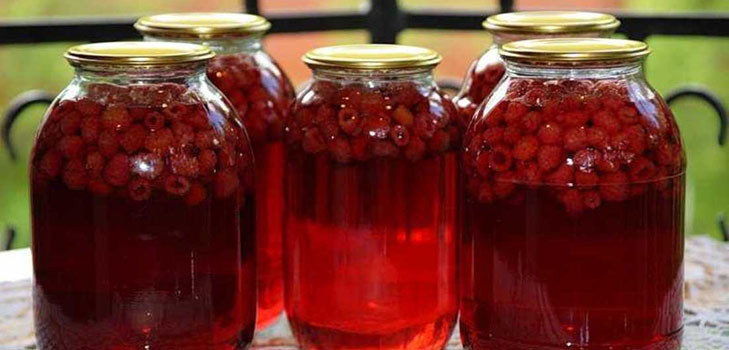 Delicious compote of raspberries for the winter