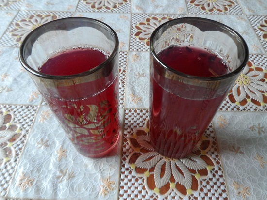 Fragrant compote of cherries in a pan and multivark - recipe