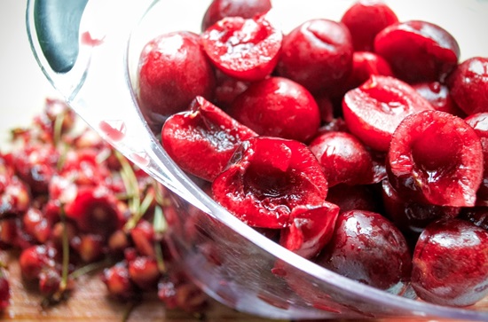 Fragrant compote of cherries in a pan and multivark - recipe