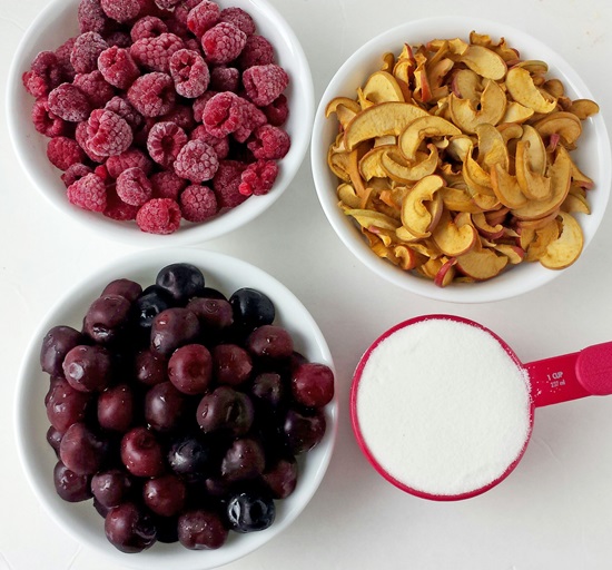 Fragrant compote of cherries in a pan and multivark - recipe