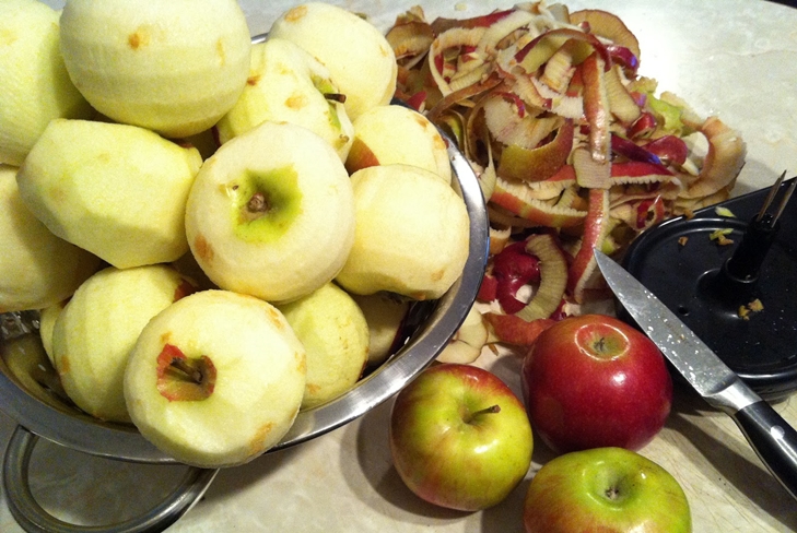 Preserving apples in their own juice for the winter - photo recipe