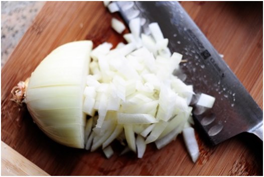 finely chopped onion for lagman chopped onions