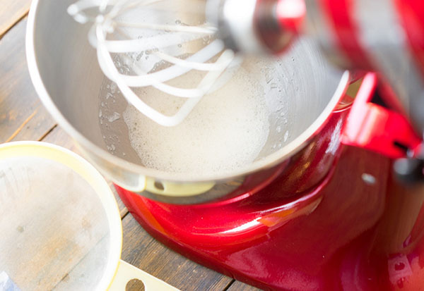 Easy recipe for New Year cookies with spices