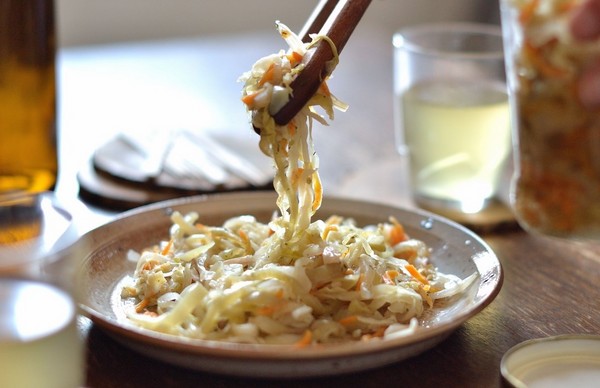 Marinated cabbage for the winter - crispy, in brine, tasty, with aspirin, in cans, without sterilization, under iron covers