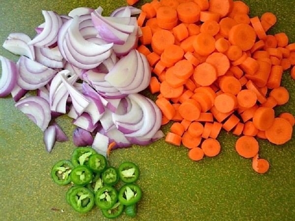 Carrots for the winter in cans - in Korean, lecho, salad, dressing - very tasty recipes with onions, beets, pepper. How to keep carrots for winter at home