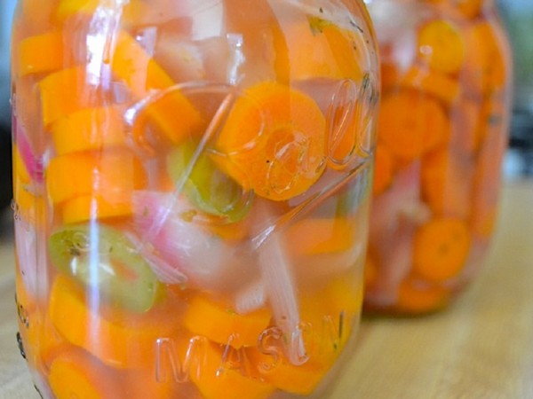 Carrots for the winter in cans - in Korean, lecho, salad, dressing - very tasty recipes with onions, beets, pepper. How to keep carrots for winter at home