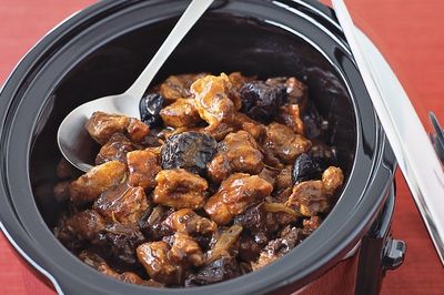 Recipe for pork with prunes in a multivarquet - a delicious holiday recipe