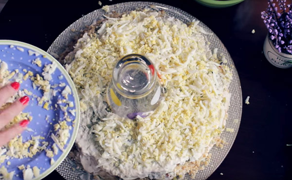 New Year salads - recipes simple, inexpensive and delicious for the New Year 2017 Cock with photo