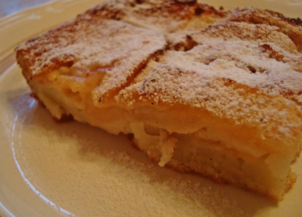 Very tasty charlotte with apples