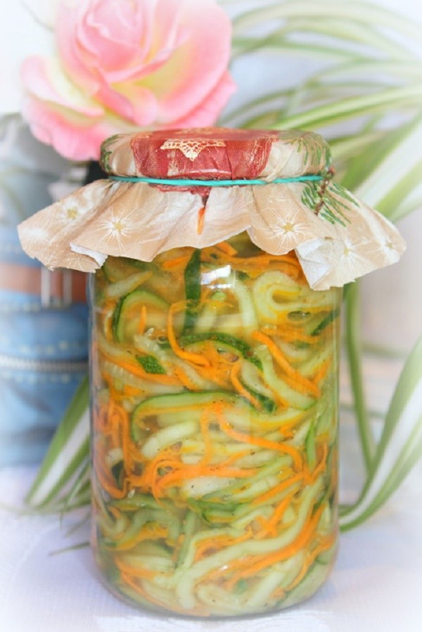 Cucumbers in Korean for the winter - recipes with carrots, meat, without sterilization. Salad of cucumbers in Korean for the winter of fast cooking