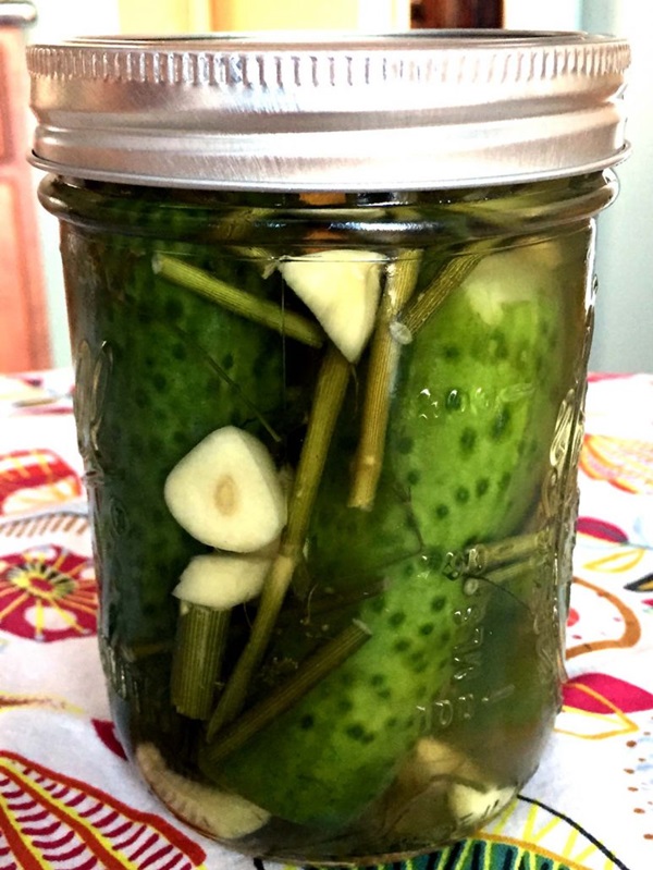 Tasty cucumbers with garlic for the winter