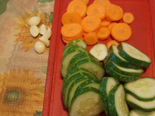 Tasty cucumbers with garlic for the winter
