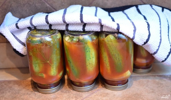 Cucumbers with ketchup for the winter - without sterilization, in cans. Harvesting for winter sharp and crispy cucumber with ketchup chili