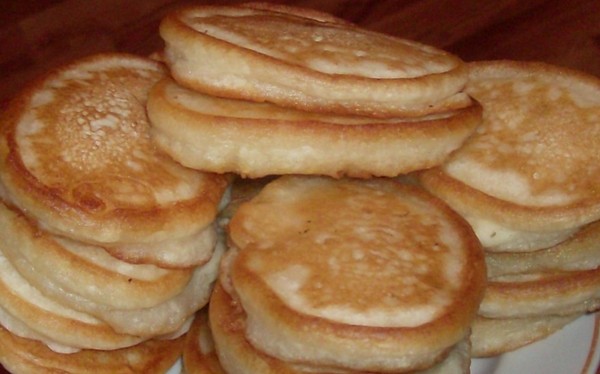 Lush pancakes on yeast Lush pancakes on yeast